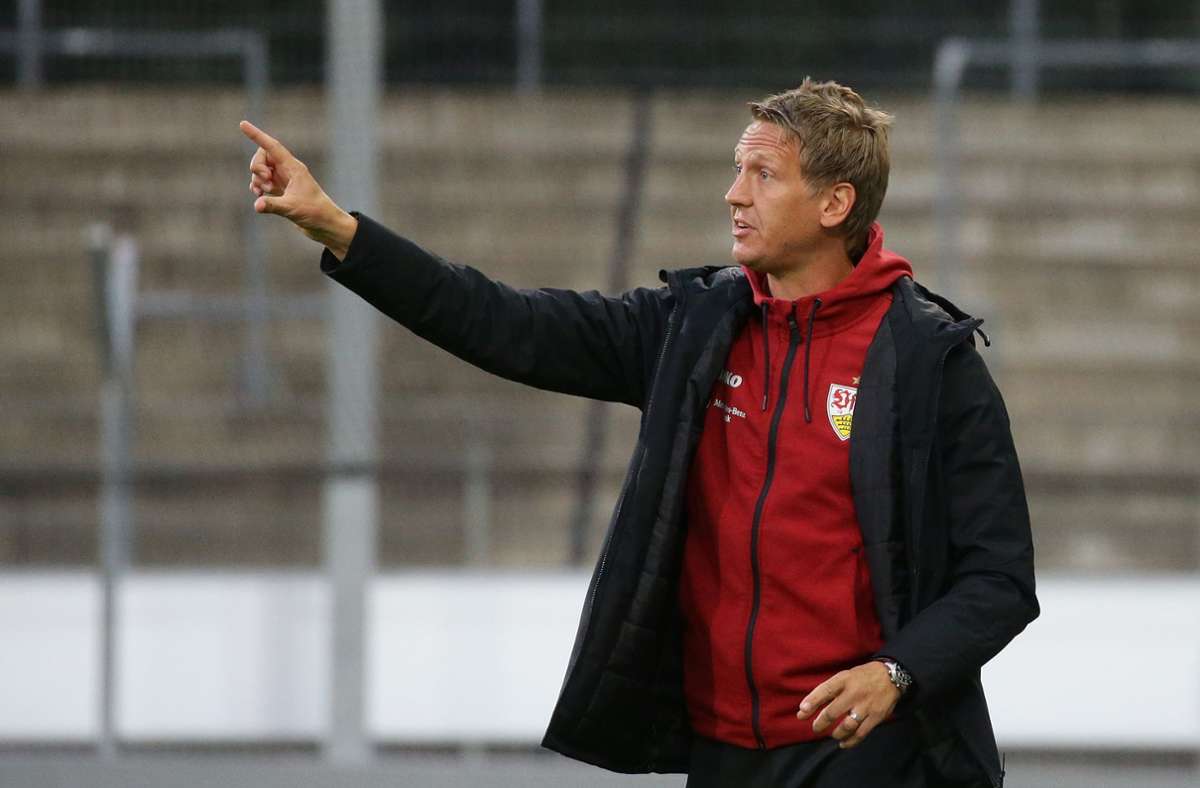VfB-Trainer Frank Fahrenhorst.