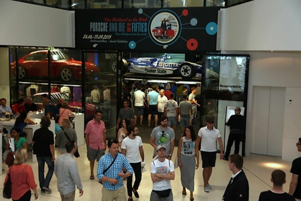 Das 24 Stunden Rennen von Le Mans live im Porsche Museum miterleben