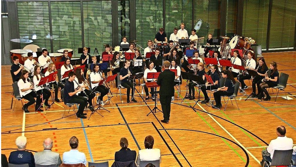 Leonberg: Großer Auftritt mit Pauken und Trompeten