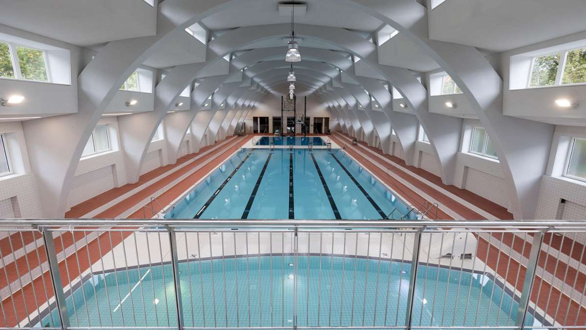 Schwimmbad in Stuttgart: Das Hallenbad Heslach erstrahlt in neuem Glanz
