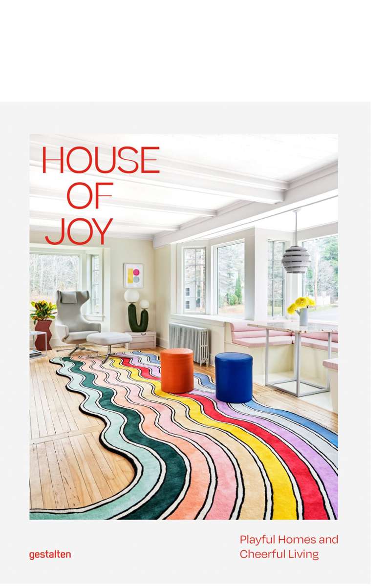 Alle hier gezeigten Interieurs sind in dem Buch „House of Joy“ entnommen. Der opulente Bildband, erschienen im Verlag Gestalten zeigt verspielte Interieurs auf der ganzen Welt in je einem kurzen Text und mit vielen Bildern.