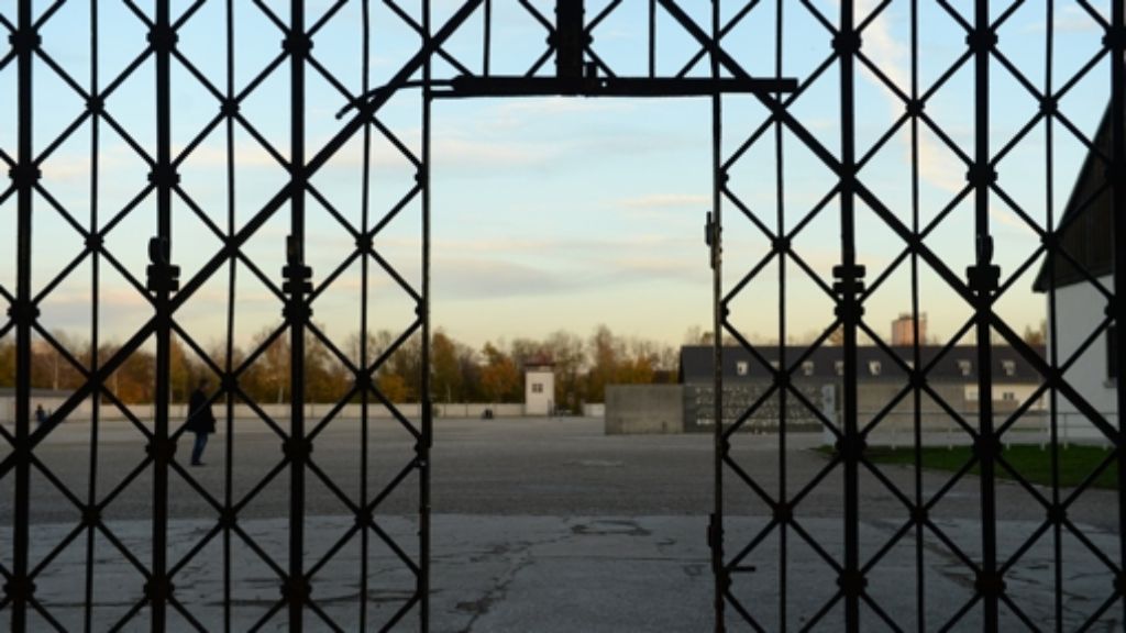  Ein Angriff auf das Erinnern: Der Diebstahl des Tors des Konzentrationslagers in Dachau hat allgemeine Bestürzung ausgelöst. Die Polizei hofft, den Tätern rasch auf die Spur zu kommen. 