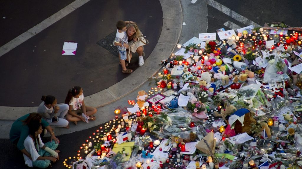Terror in Nizza: Frankreich fürchtet weitere Anschläge