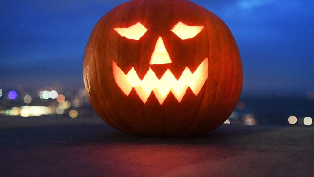  Am Gruselspaß an „All Hallows’ Evening“ – Halloween, dem Abend vor Allerheiligen, scheiden sich die Geister – auch in der Redaktion. 