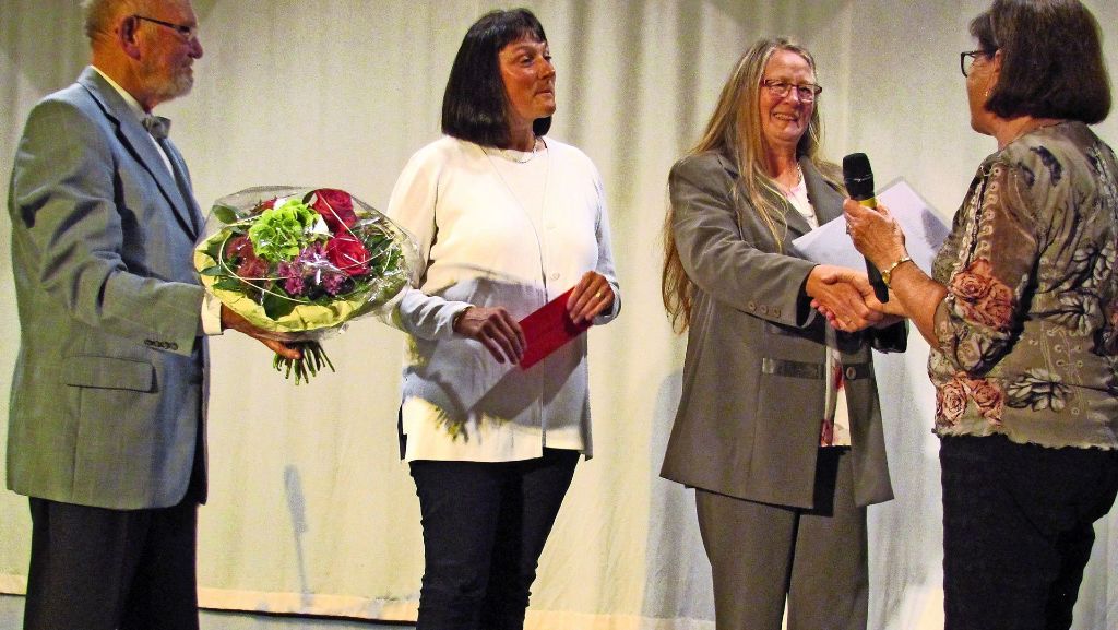 Waldenbuch: Dirigentin des „Chörle“ mit dem Bürgerpreis ausgezeichnet