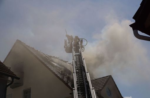 In Deggingen hat ein Dachstuhl gebrannt. Foto: SDMG