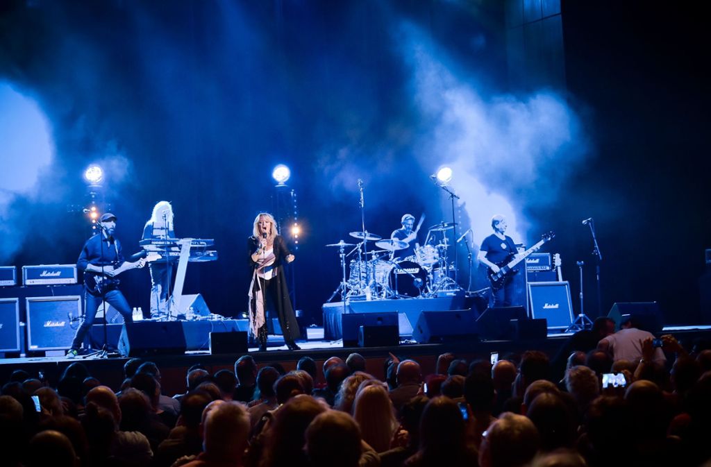 Mehr als bollernder Mainstreamrock: Bonnie Tyler im Beethovensaal