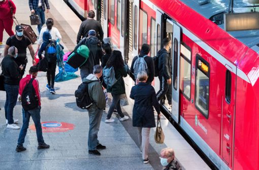 Für Bahnreisende wird es ab Donnerstag kompliziert – aber worum geht es bei dem Streik eigentlich? Foto: dpa/Daniel Bockwoldt