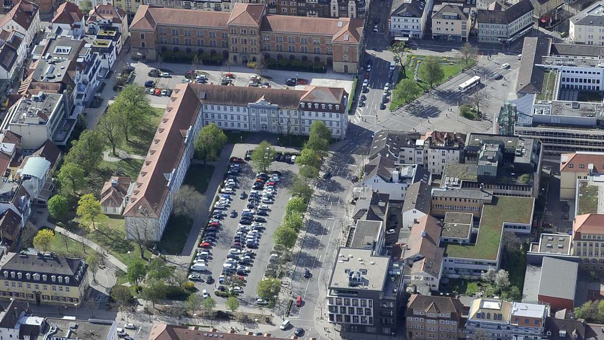 Verkehr in Ludwigsburg: Arsenalplatz: erste Parkplätze weichen