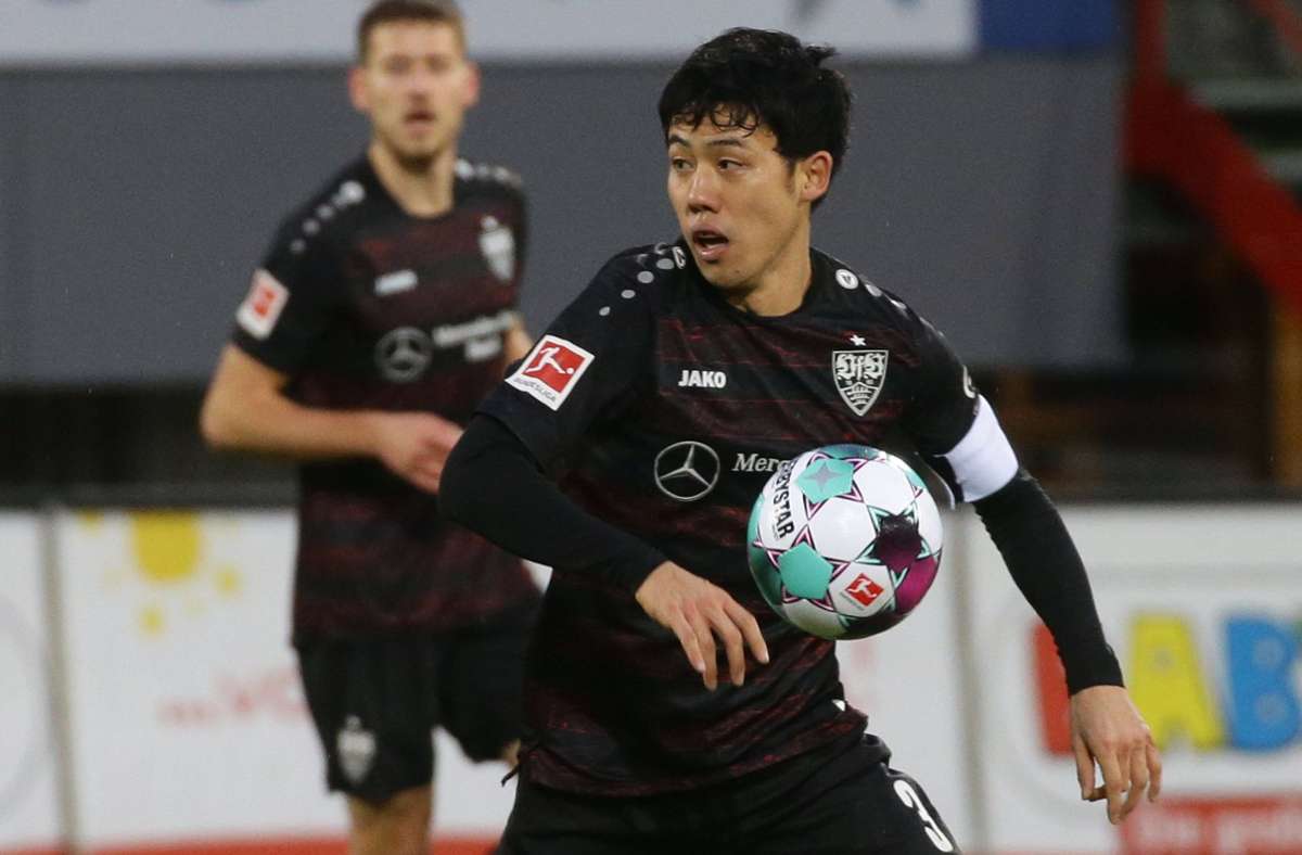 Wataru Endo (Note 4): Zunächst der Anker im Stuttgarter Spiel. Eroberte viele Bälle. Aber der Druck auf Wataru Endo und den VfB im Zentrum nahm zu. So unterliefen auch dem Japaner Fehlpässe. Nach der Pause rückte er auf die zentrale Abwehrposition. Sah vor dem dritten Tor nicht gut aus – und danach auch nicht mehr.