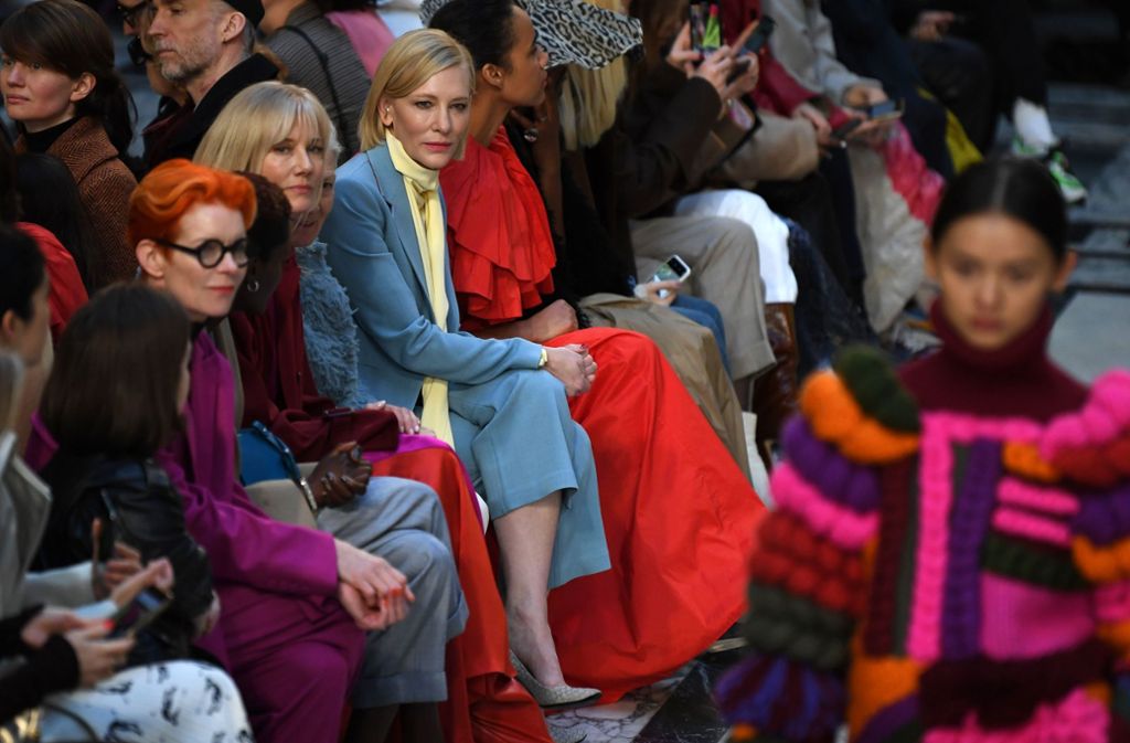 Schauspielerin Cate Blanchett sah sich die Schau des Designer-Lables Roksanda an.