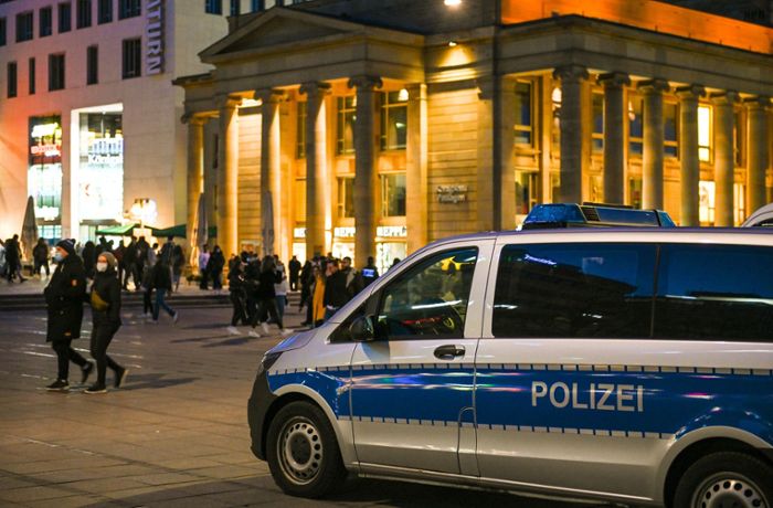 Stuttgart-Mitte: Polizei verhaftet Exhibitionisten auf der Königstraße