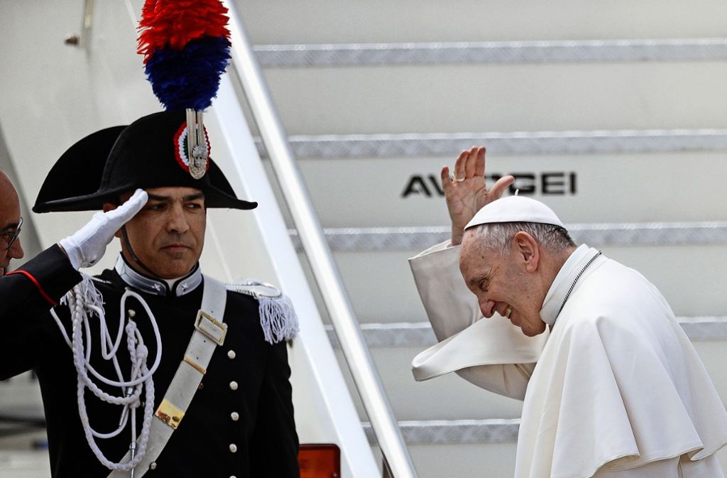 Einer der wenigen Besuche mit rein religiösem Inhalt führte den Papst im Mai nach Fatima in Portugal anlässlich des 100. Jahrestags der dortigen Marienerscheinungen.