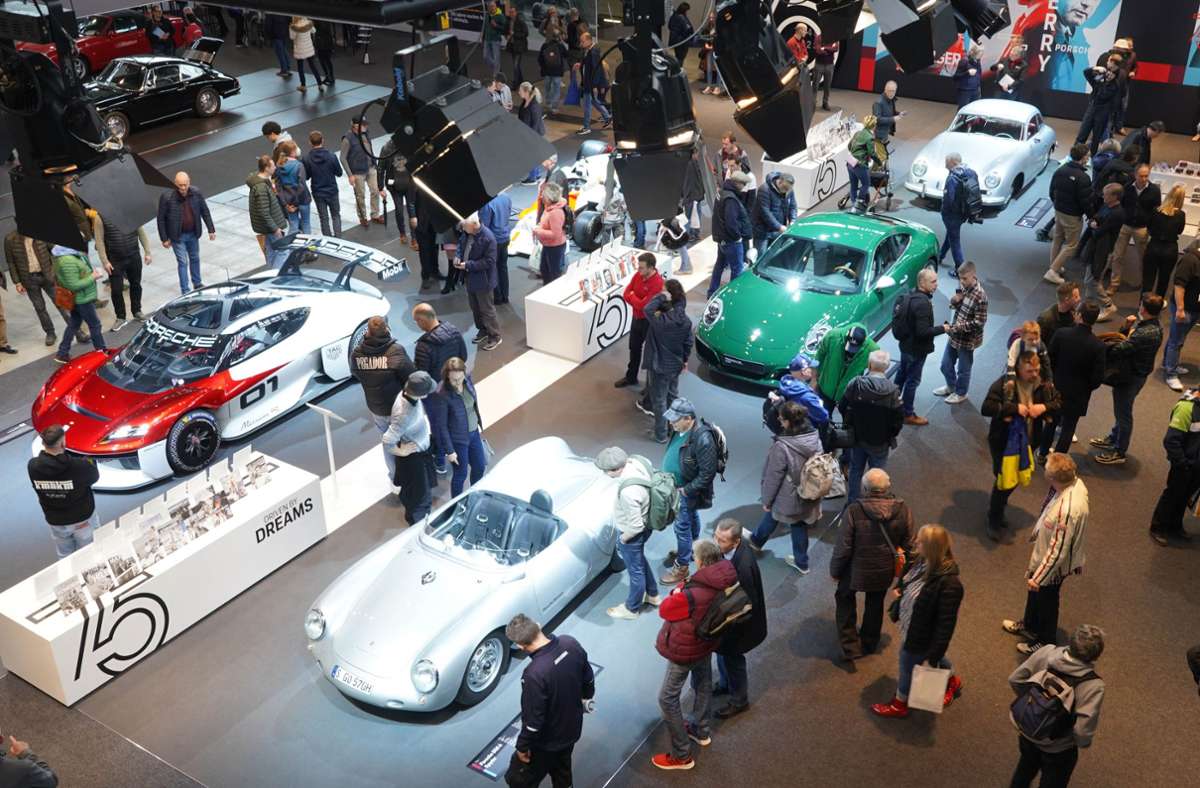 75 Jahre Porsche: Der Stuttgarter Sportwagenhersteller feiert sein Jubiläumsjahr auch auf der Retro Classics.