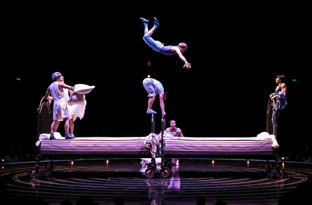 Szene aus der Show „Corteo“ des Cirque du Soleil, die vom 18. - 22. Dezember 2019 in der Stuttgarter Porsche-Arena gastiert.