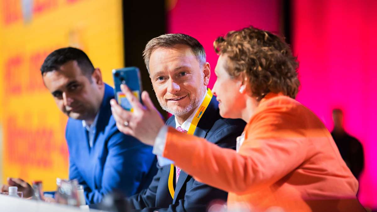 FDP-Parteitag Berlin: Mit Kante  kontert die FDP  Verlustängste