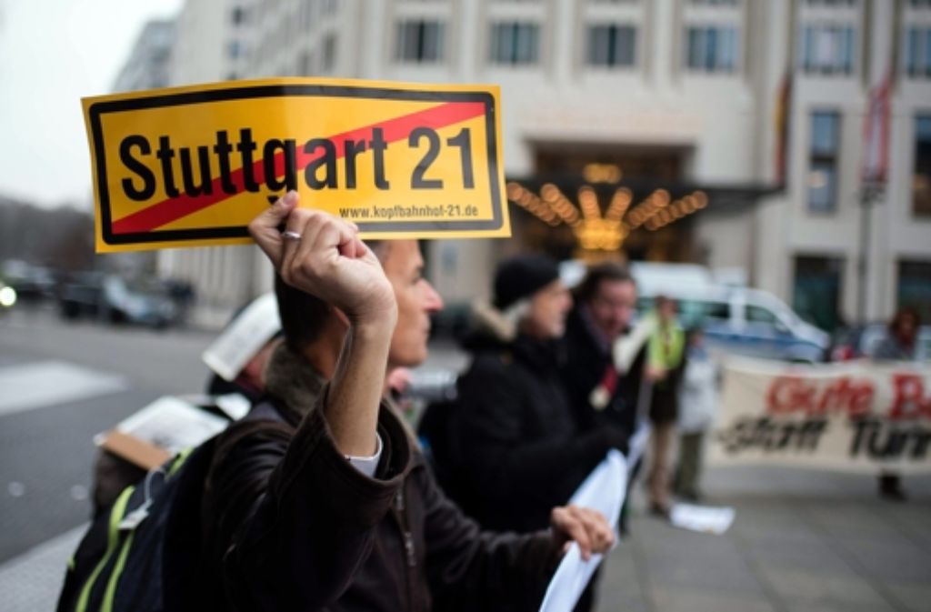 Stuttgart-21-Gegner haben am Mittwoch in Berlin demonstriert. Foto: dpa