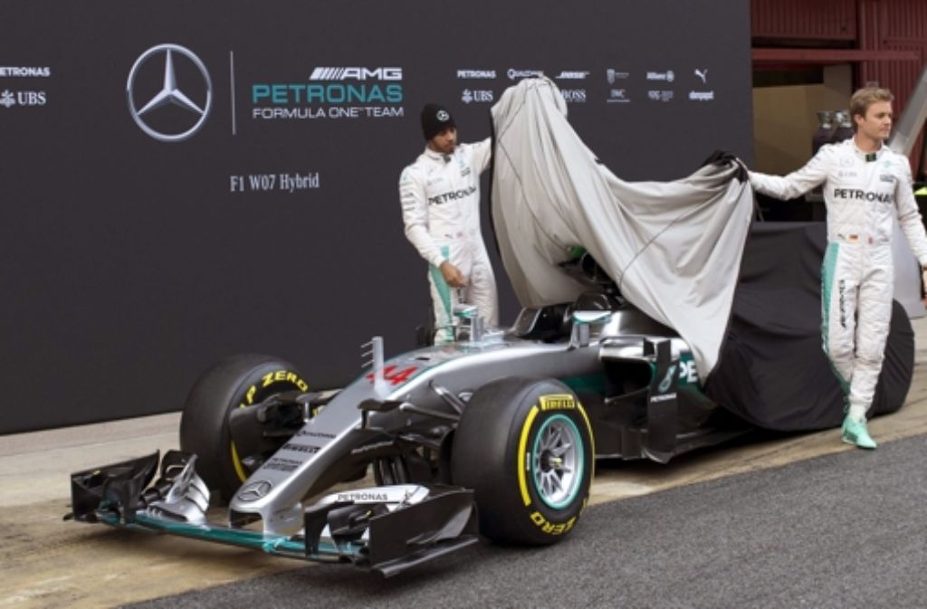 Die Mercedes-Piloten Lewis Hamilton (links) und Nico Rosberg