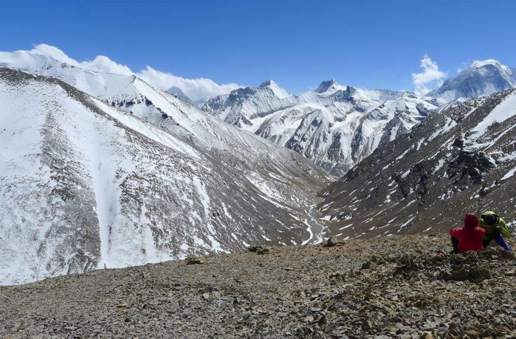 Panoramablick auf die Himalaya-Bergwelt auf 5200 Meter.