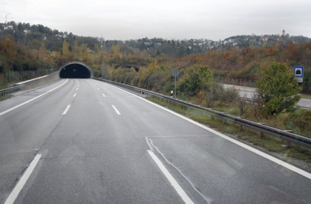 [Große Einsatzübung im Engelbergbasistunnel zu Leonberg, 1. November 2012