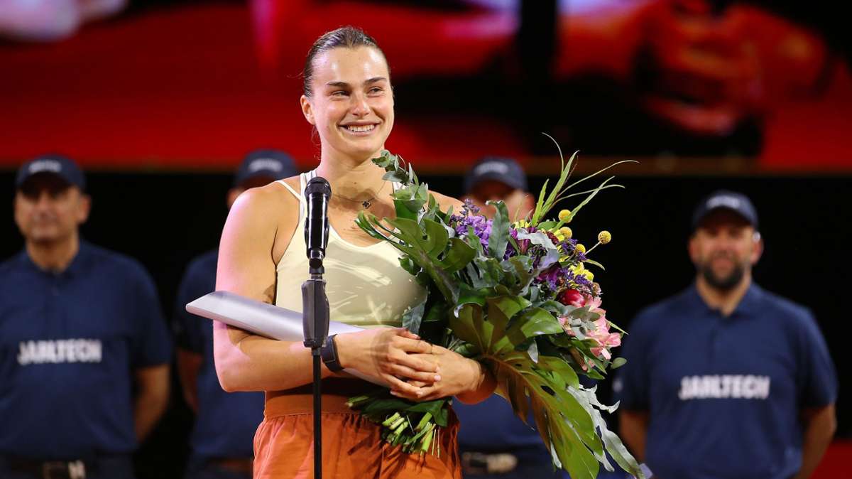 Dieses Jahr soll es endlich mehr als ein Blumenstrauß sein: Aryna Sabalenka aus Belarus. Zuletzt musste sie sich mit drei Finalniederlagen in Stuttgart in Folge abfinden.
