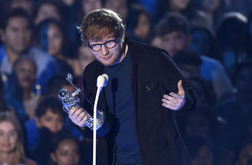 Ed Sheeran mit seinem „Künster des Jahres“-Award