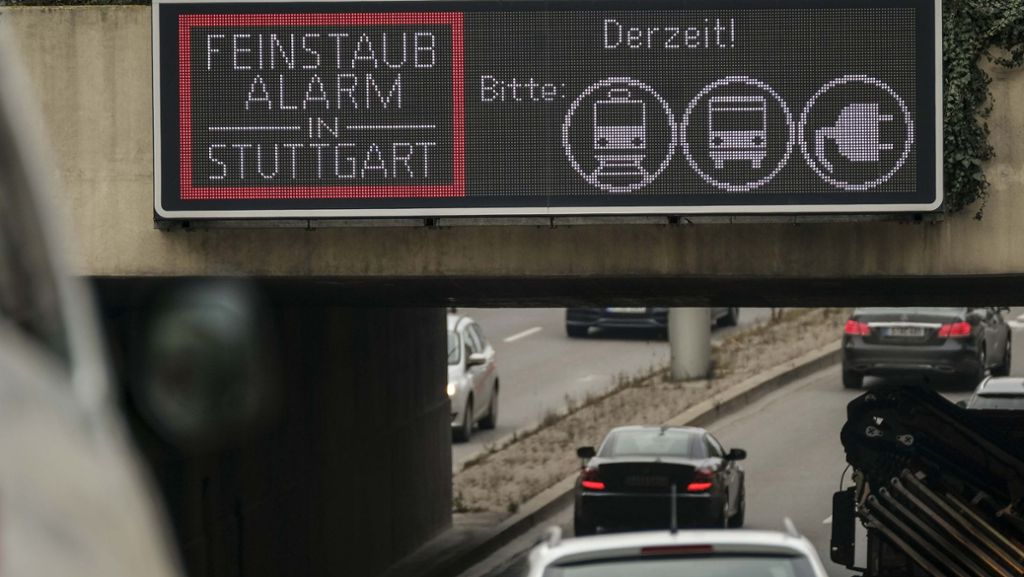 Feinstaubalarm in Stuttgart: Am Sonntag dürfen Autos wieder fahren