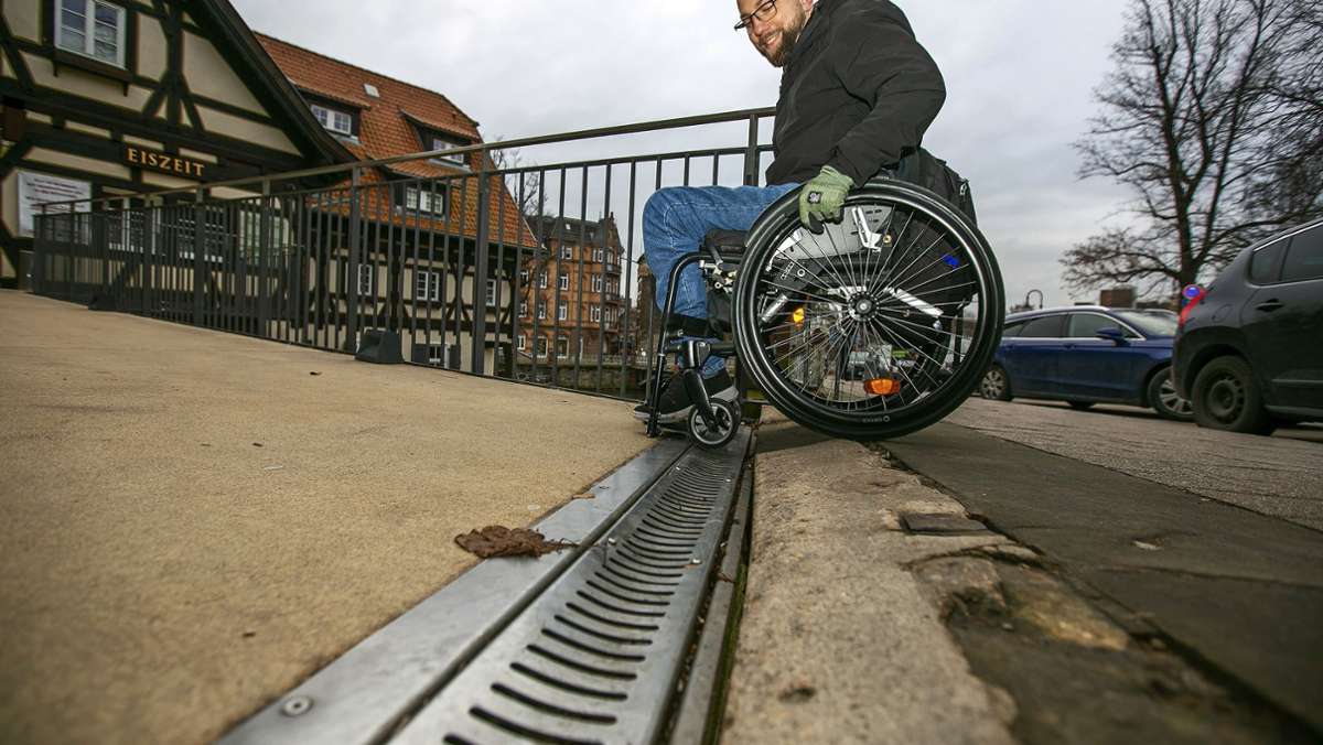 Im Rollstuhl unterwegs: Wie barrierefrei ist die Esslinger Altstadt?