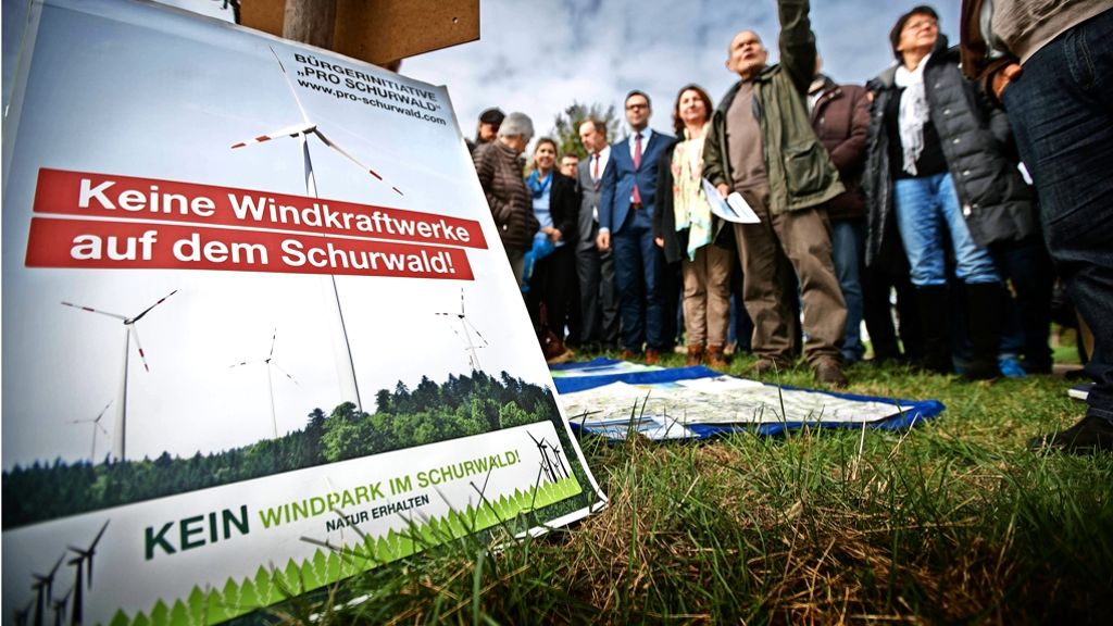 Petitionsausschuss zu Gast in Winterbach: Expertenrunde zur Windkraft auf dem Goldboden