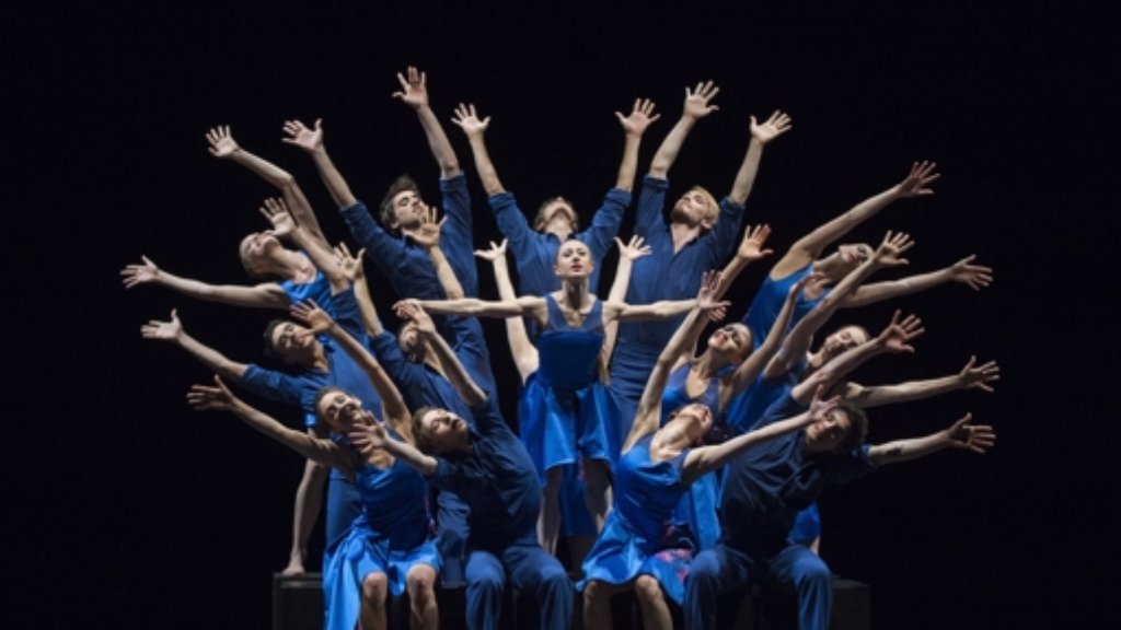 Gauthier Dance in Stuttgart: Neue Show Infinity im Theaterhaus gefeiert