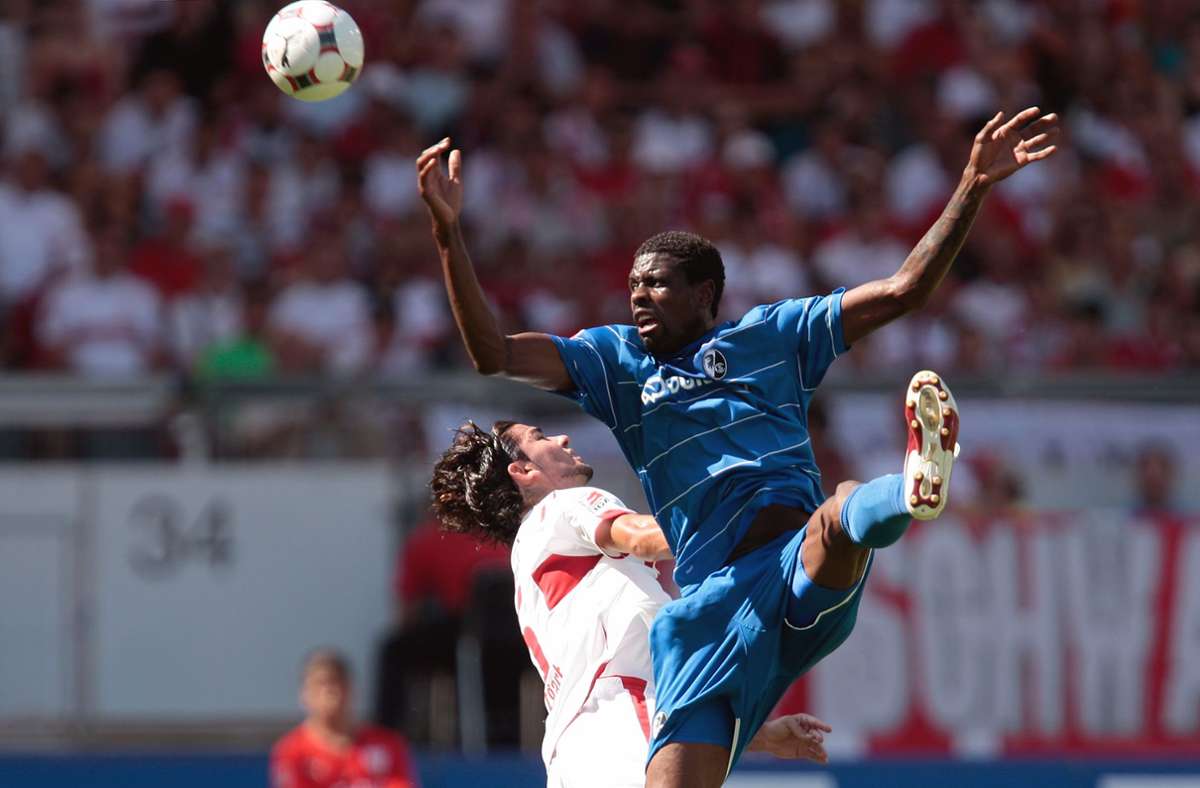 Für die Breisgauer in Blau traf Mohamadou Idrissou zwar doppelt,...