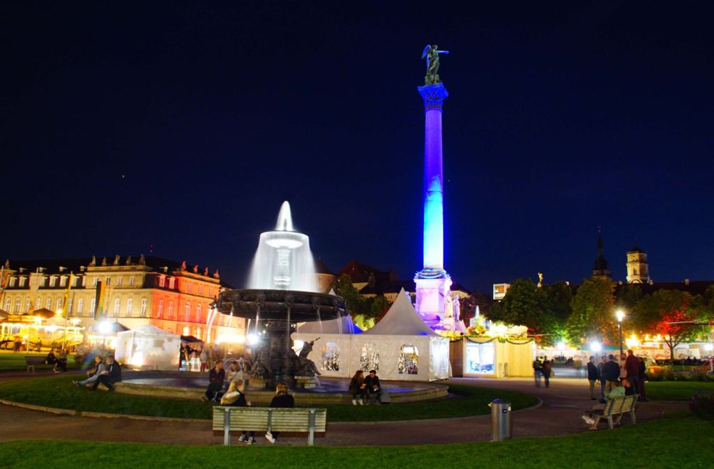 Der Stuttgarter Schlossplatz erstrahlt in neuem Glanz.