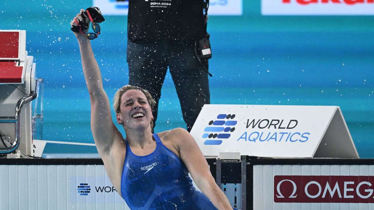 Schwimm-WM in Katar: Angelina Köhler schwimmt zum WM-Titel über 100 Meter Schmetterling