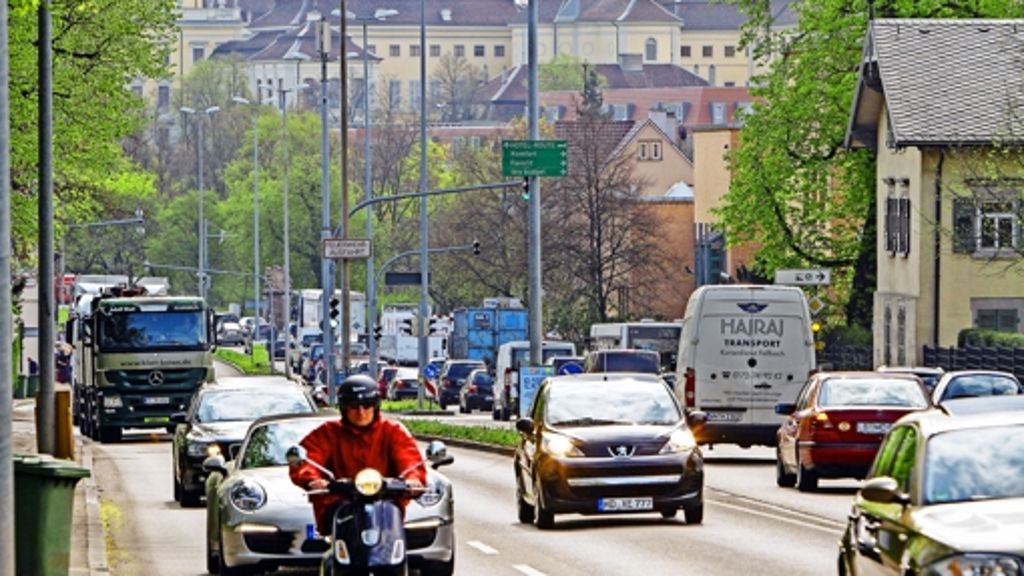 Ludwigsburg: Eine  Woche voller Stautage  auf der  Bundesstraße