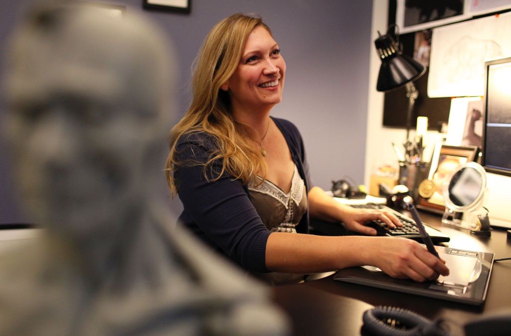 Tanja Krampfert, Absolventin der Animation, arbeitet seit 2009 beim anomationsstudio Pixar in Kalifornien. Sie hat unter anderem bei „Alles steht Kopf“ mitgewirkt.