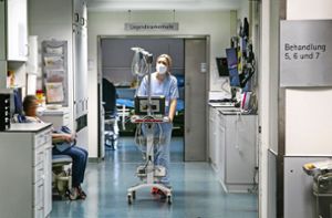 Lage in Kliniken bleibt angespannt – aber weniger Coronafälle