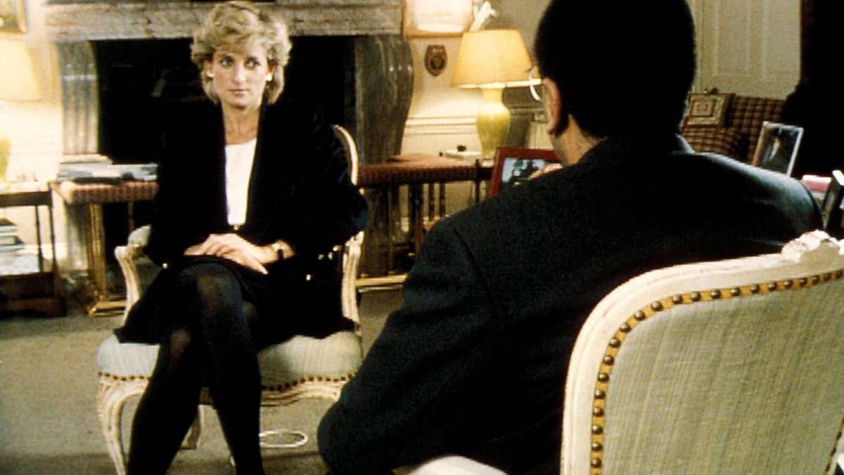  Am 20. November 1995 strahlte die BBC ein Interview aus, das die Monarchie traf wie eine Ohrfeige. Prinzessin Diana sprach über ihre Bulimie, ihre unglückliche Ehe – und ihre Nebenbuhlerin Camilla. 