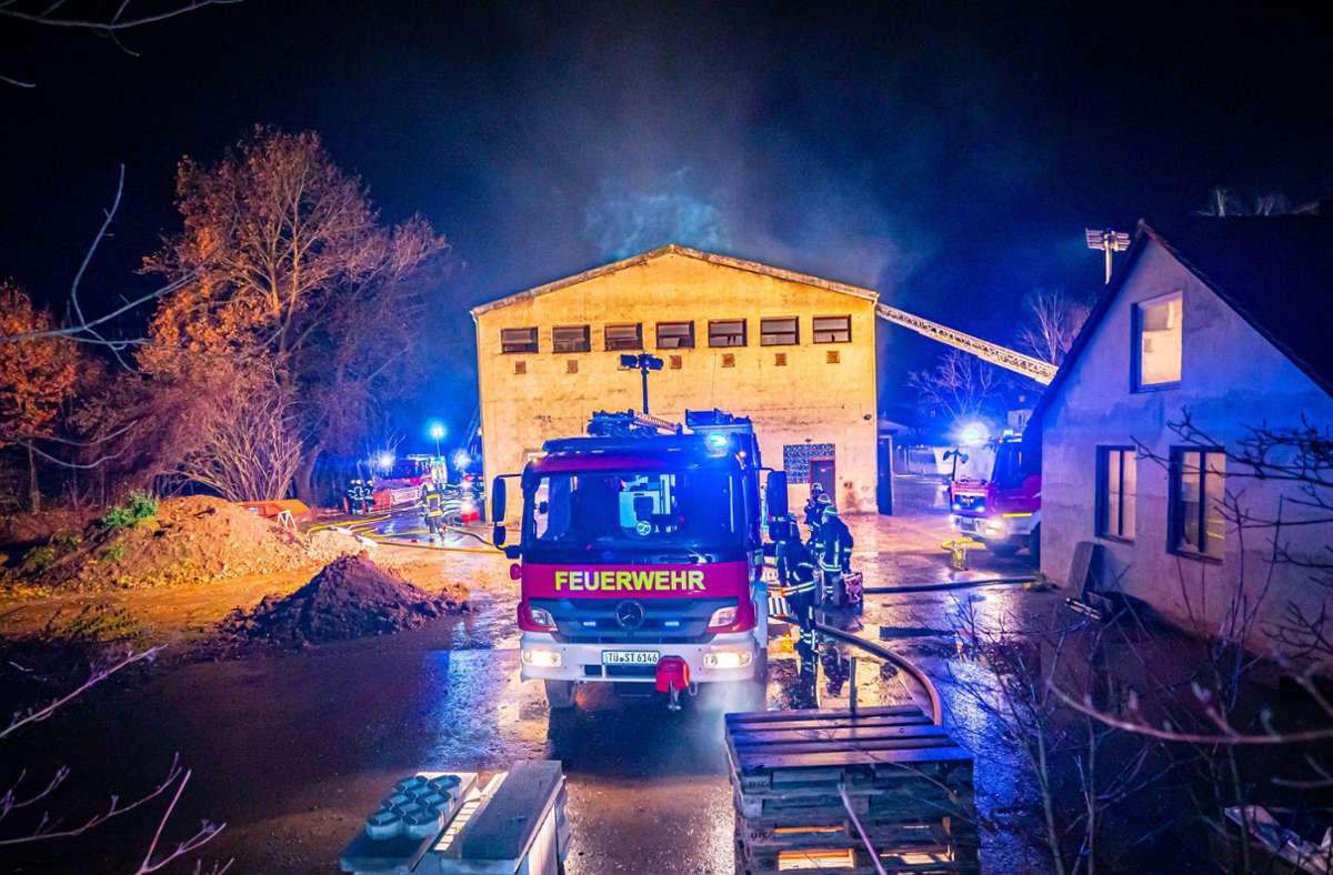 In Tübingen stand eine Lagerhalle in Brand.