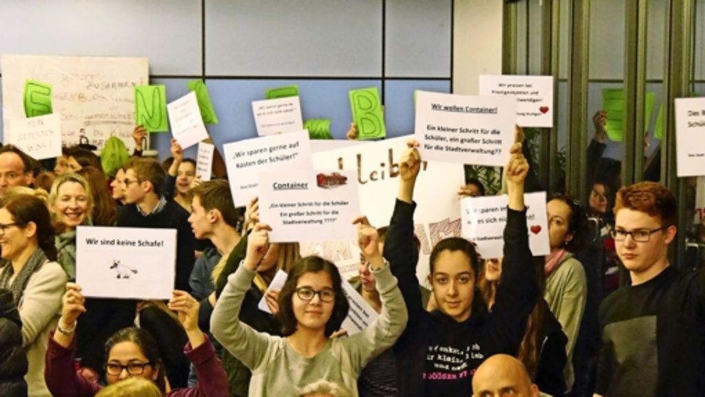 Wagenburg-Gymnasium in Stuttgart-Ost: Schüler protestieren für die Container-Lösung
