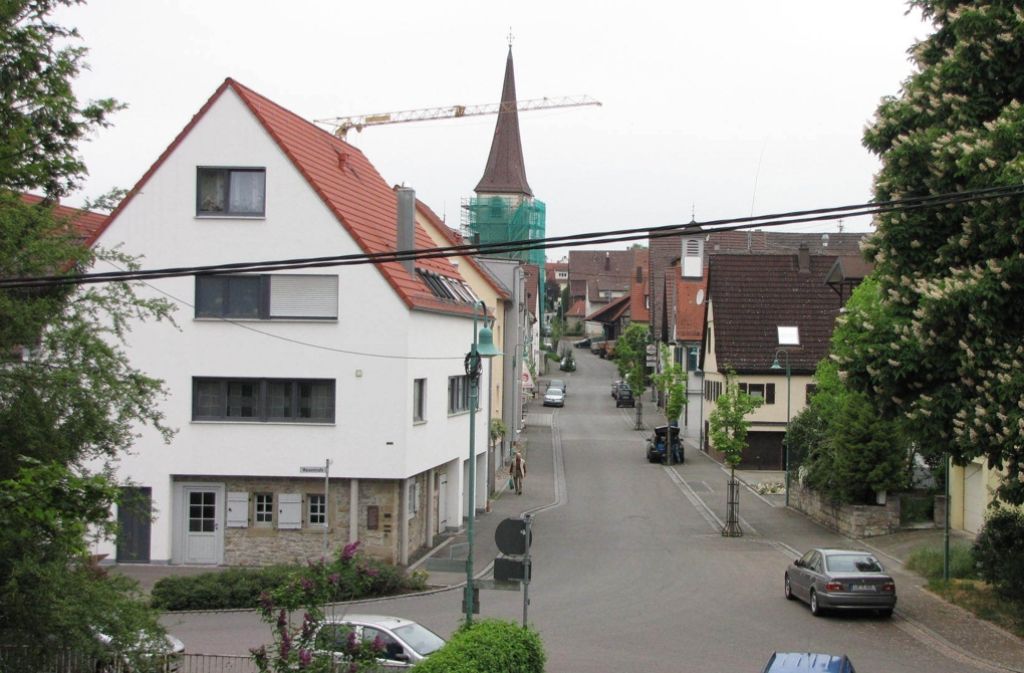 Nur 2400 Menschen leben in Neckargröningen, das mit Aldingen, Hochberg, Hochdorf, Neckarrems und Pattonville die Große Kreisstadt Remseck am Neckar bildet.