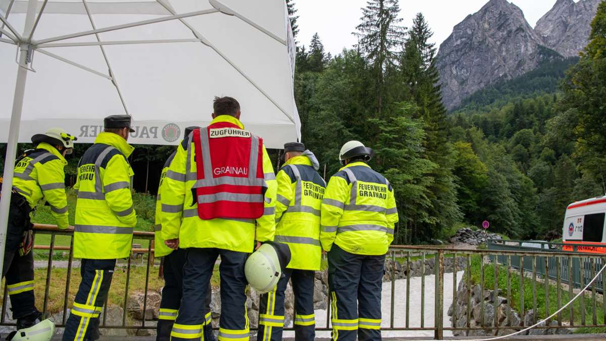Flutwelle am Fuß der Zugspitze: Acht Menschen in Höllentalklamm gerettet - weitere vermisst