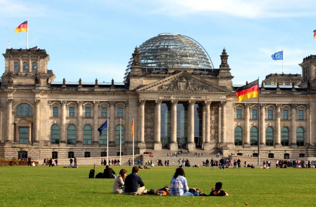 Der Arbeitsplatz der Parlamentsnovizen: Der Bundestag in Berlin.