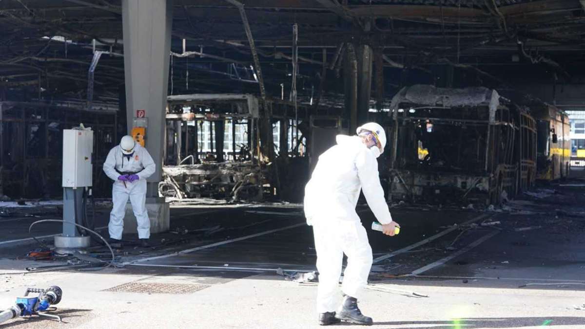 Newsblog zum Brand im SSB-Depot in Stuttgart: Ermittlungen der Kriminalpolizei verzögern sich