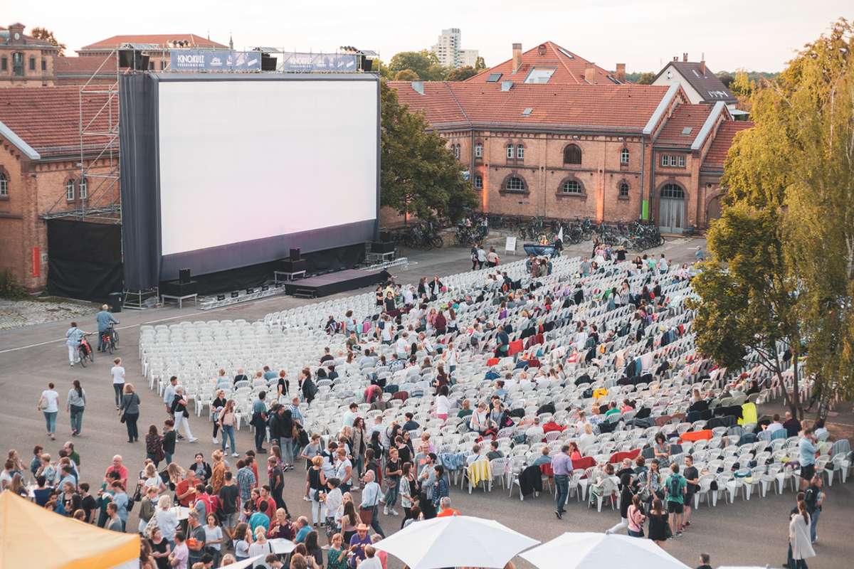 Das 30. Sommernachts Open-Air-Kino findet auch dieses Jahr wieder im Innenhof der Karlskaserne in Ludwigsburg statt.