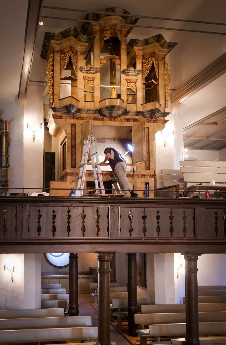 In dem Jahr schuf der Orgelbauer Joseph Allgeyer das Instrument für die Laurentiuskirche.