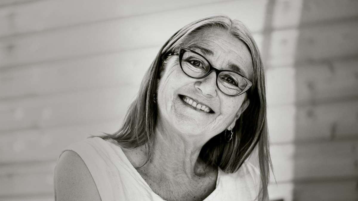  Ihre Erzählung „Das Muschelessen“ zählt zum Kanon der Gegenwartsliteratur. Mit 65 Jahren ist die Schriftstellerin Birgit Vanderbeke in Südfrankreich überraschend gestorben. 