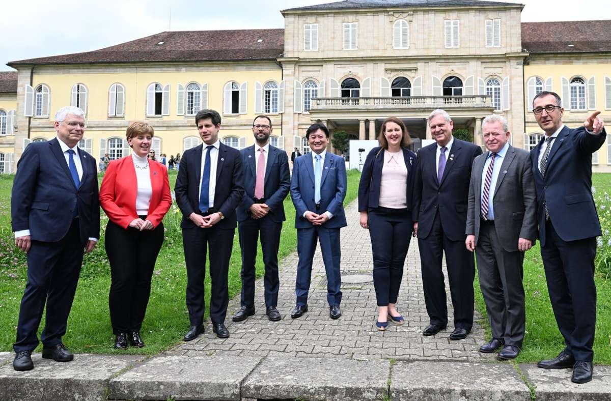 Cem Özdemir (rechts) und die G7-Amtskollegen hatten ihr Treffen am Freitag auf Schloss Hohenheim begonnen