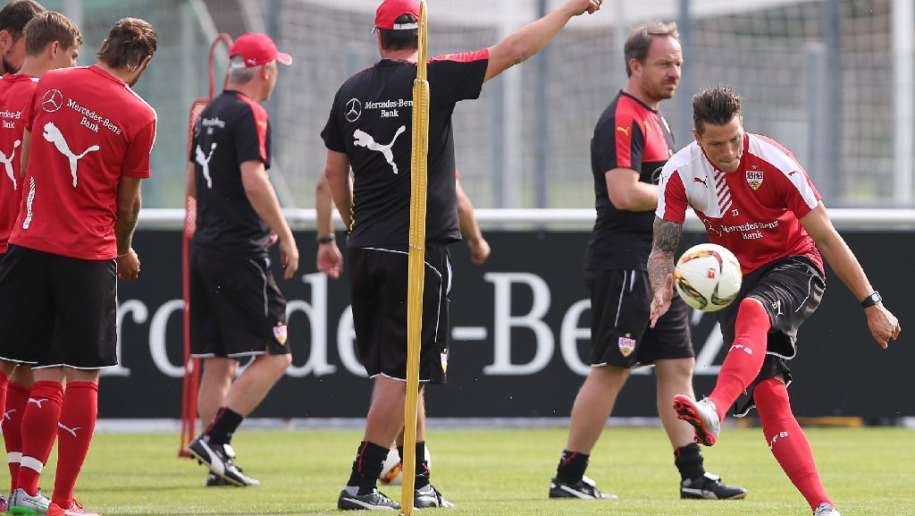 VfB Stuttgart: Erstes Training auf dem neuen Rasen