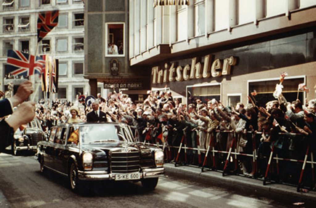 Im Mercedes 600 Pullman durch Stuttgart: Vor 50 Jahren besuchte Queen Elizabeth II. die Landeshauptstadt.