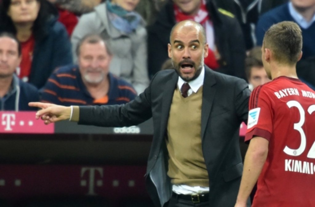 Bayern-Trainer Guardiola wirkt trotz des klaren Sieges nicht vollkommen zufrieden.